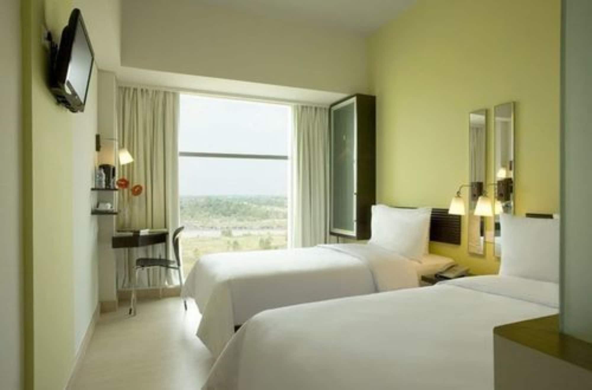 Hotel Santika Bsd City-Serpong Exterior foto